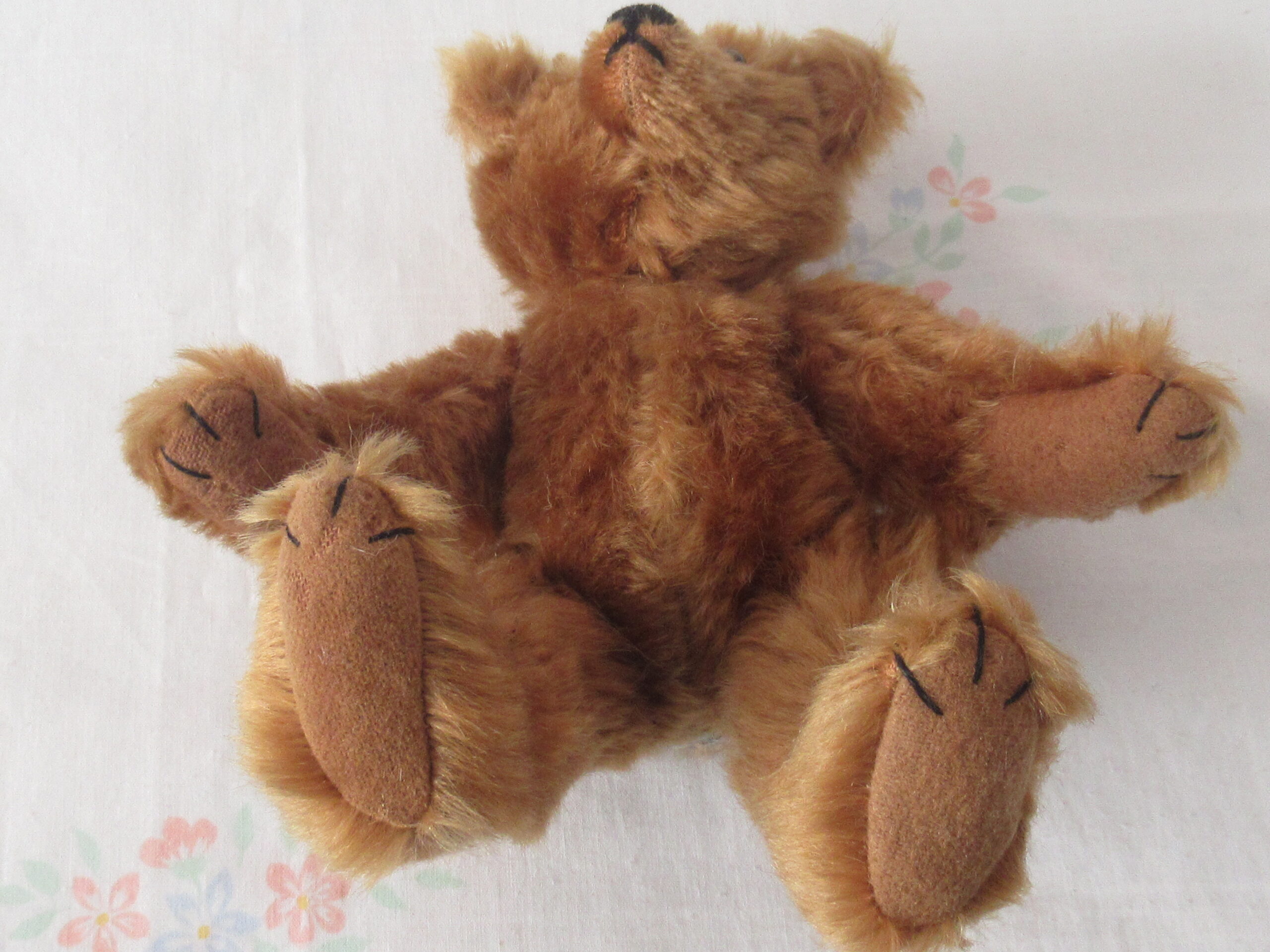 Old Friends - Pat Castra - 9 Inch Brown Jointed Teddy Bear - Image 4
