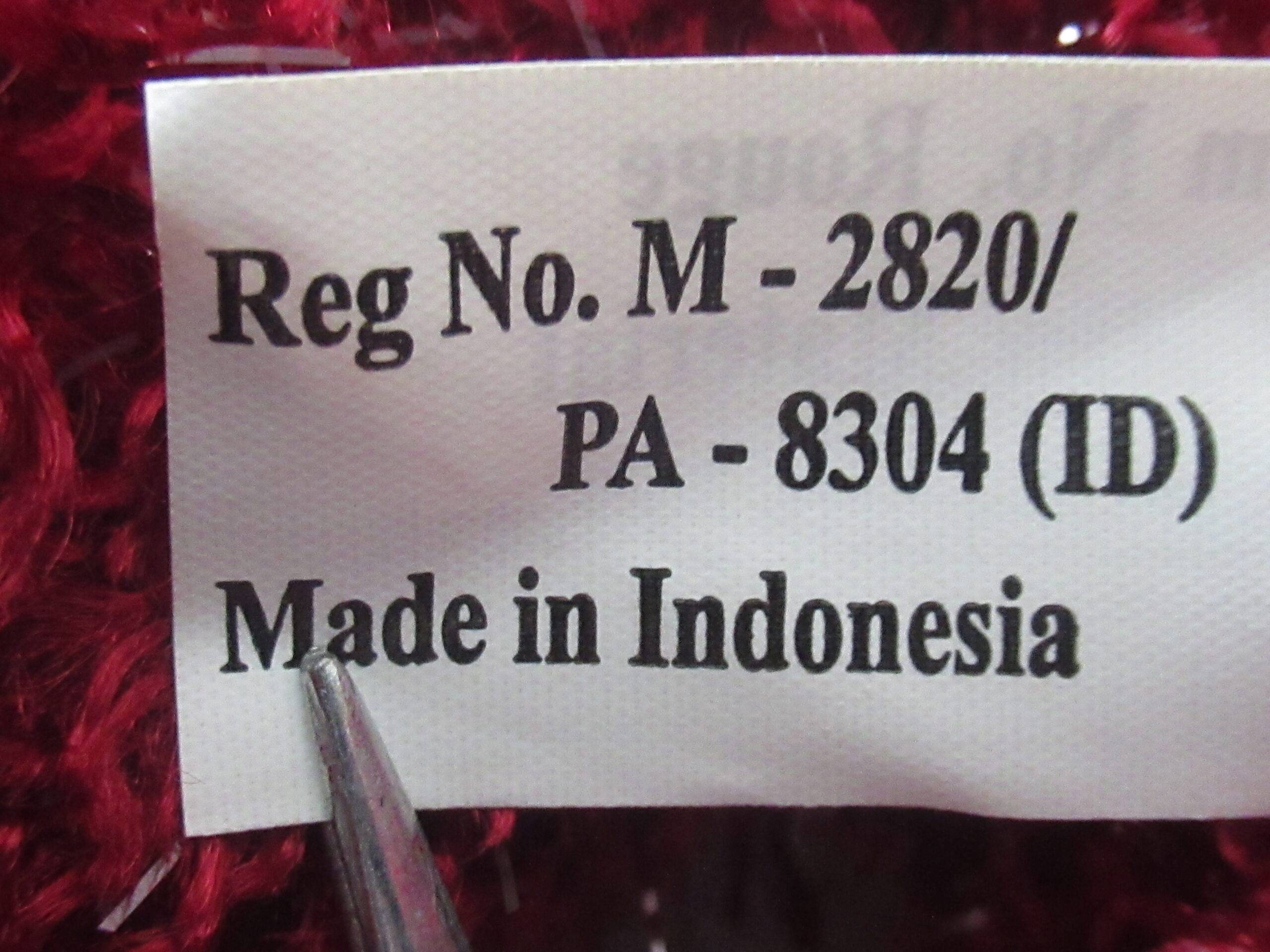 Lot of 2 Teddy Bears - Red Teddy Bear and Rouge - Image 15