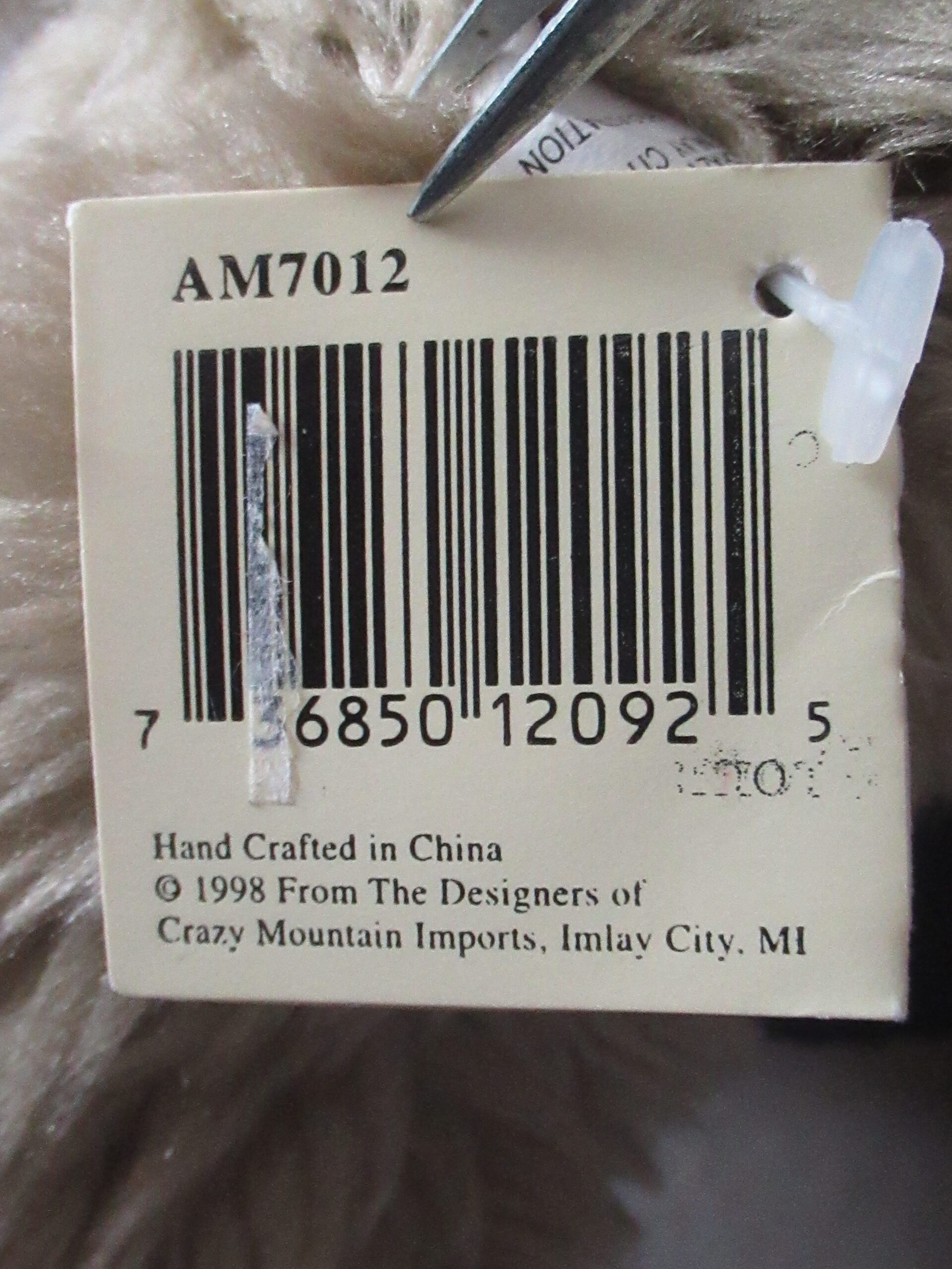 Crazy Mountain Sitting Teddy Bear with Flag Pillow - Image 8