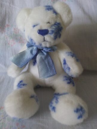 The Petting Zoo White Bear with Blue Snowflakes